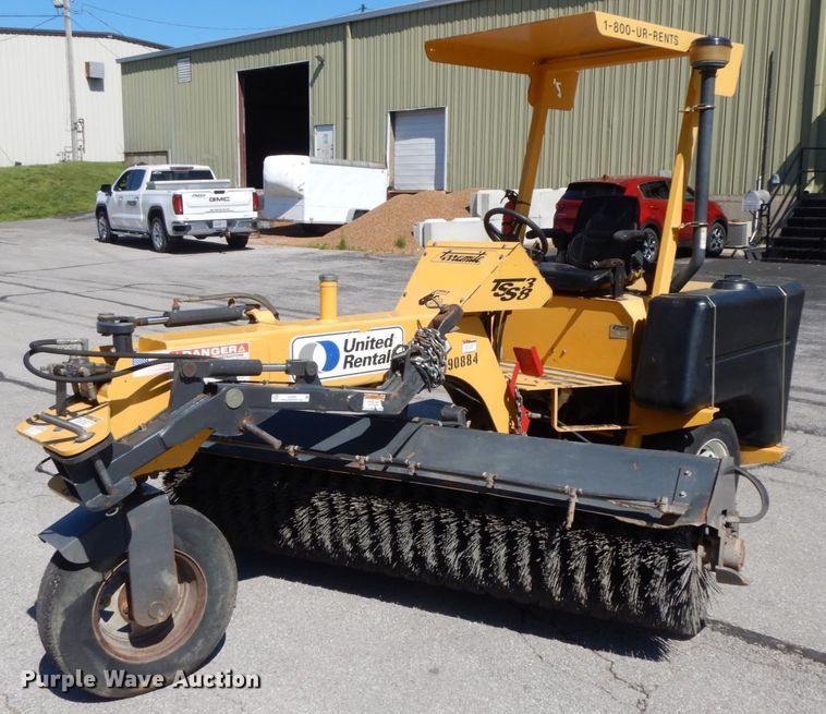 2004 Terramite TSS38  broom - IL9343