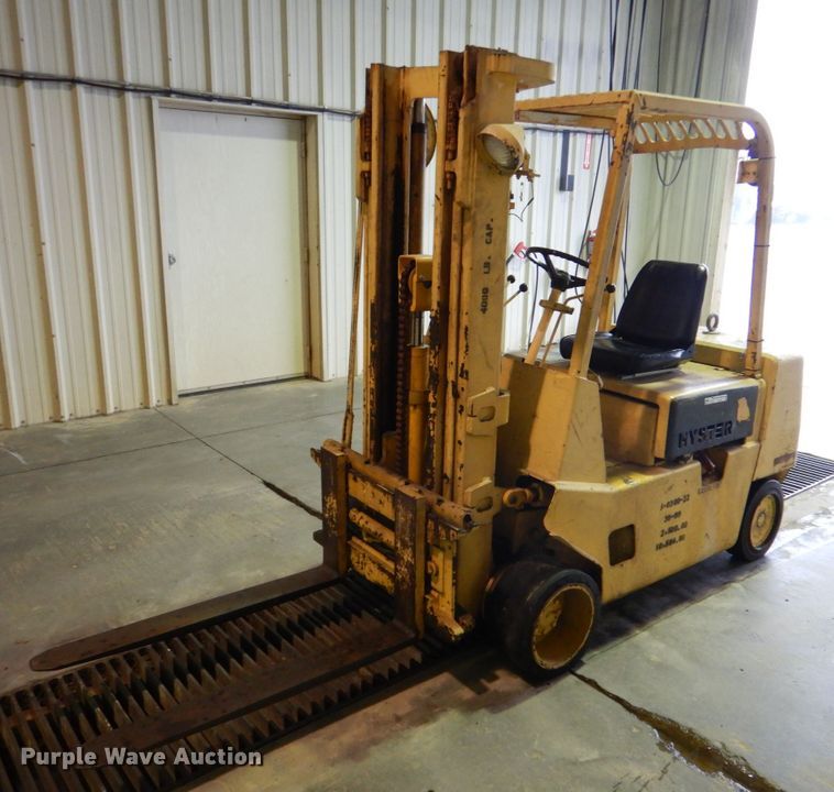 1989 Hyster S40XL  warehouse forklift - HL9481