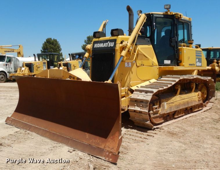 2014 Komatsu D65EX-17  dozer - DC2118