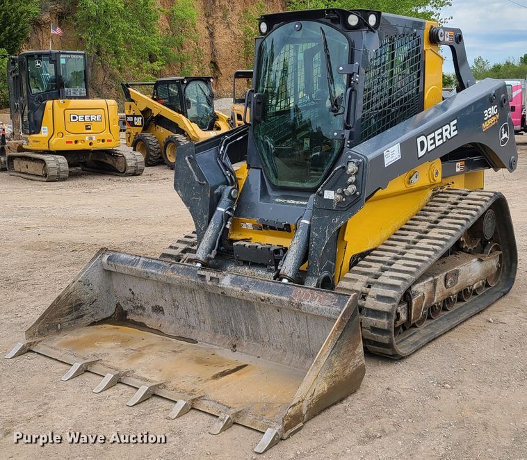 John Deere 331G  tracked skid steer loader - DN5548
