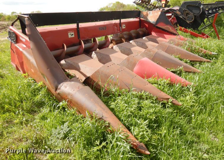 Case 1063  corn head - IT9407