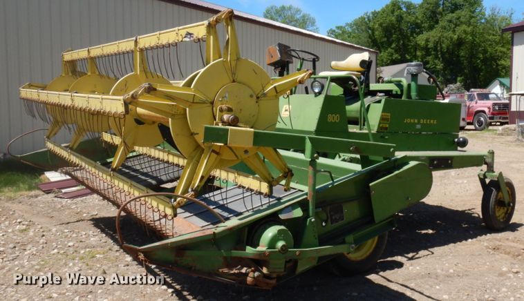 1978 John Deere 800  windrower - IT9463