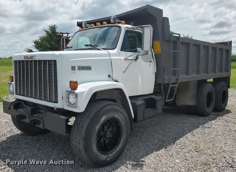 1984 GMC Brigadier  dump truck - DI5138