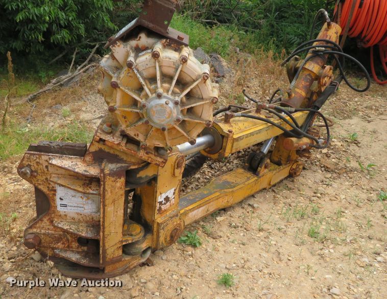 Bron V75 vibratory cable plow - DN5896