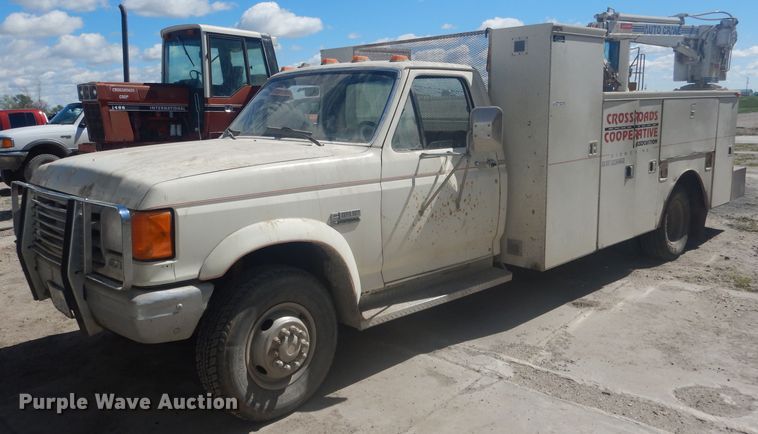 1989 Ford F450 Super Duty  utility / service truck - FI9098