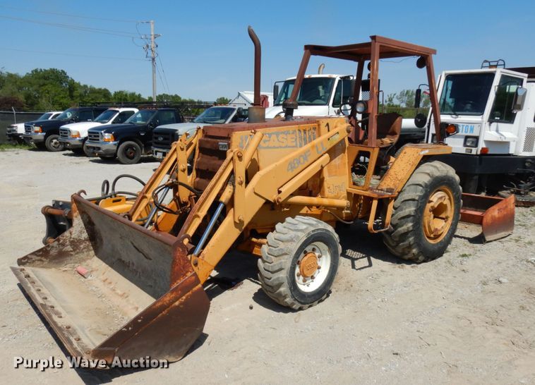 1991 Case 480F  landscape tractor - IL9759