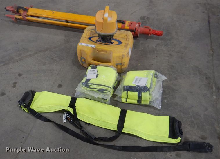 Spectra Precision LL500  surveying laser - IQ9579