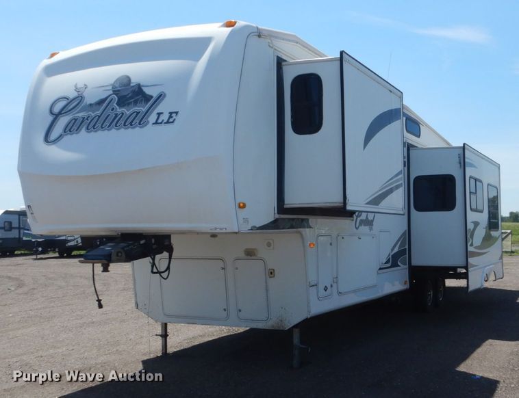 2008 Forrest River Cardinal  camper - HI9831