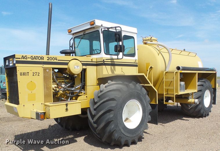 Ag-Chem Ag Gator 2004  water wagon - DI5667