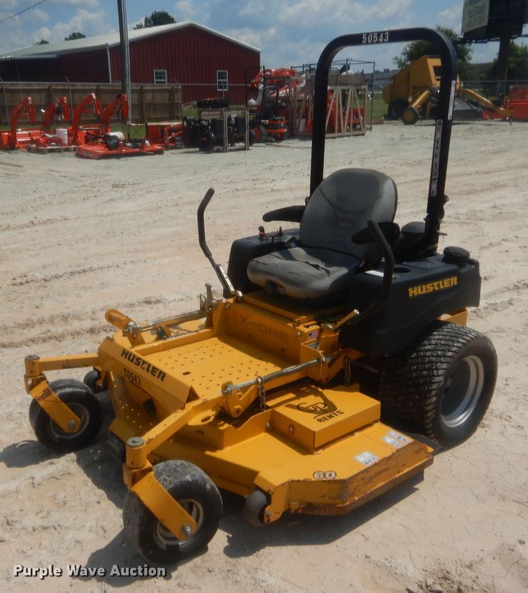 Hustler X-One  ZTR lawn mower - IT9584