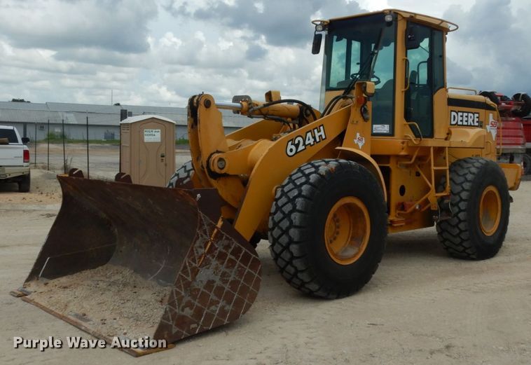 2000 John Deere 624H  wheel loader - DC2024