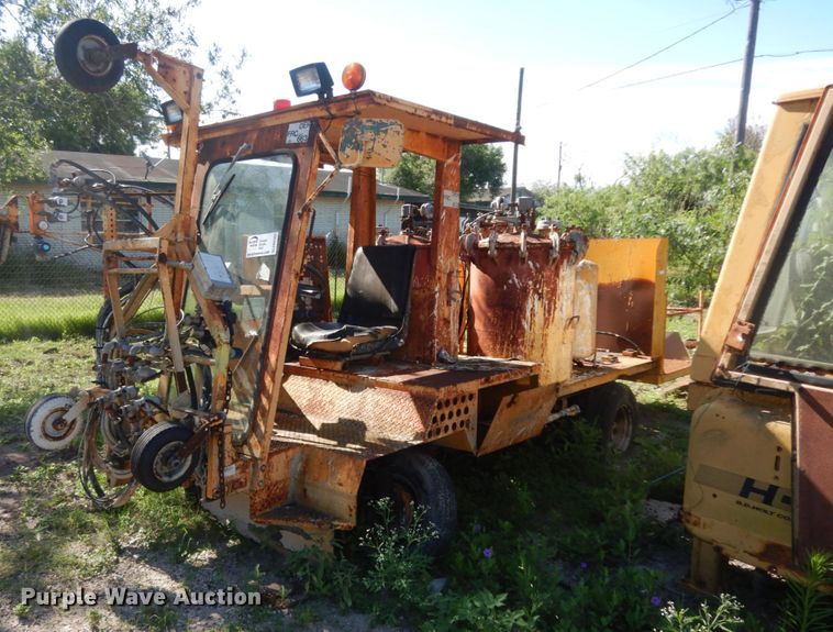 MB Companies  paint striper - DM2991