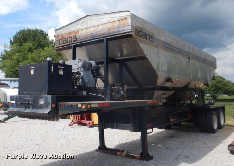 2012 Magnolia  trailer with Adams fertilizer tender - JY9779