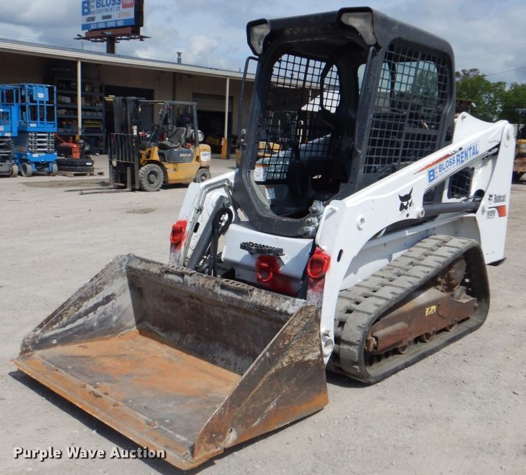 2015 Bobcat T450  tracked skid steer loader - DK5672