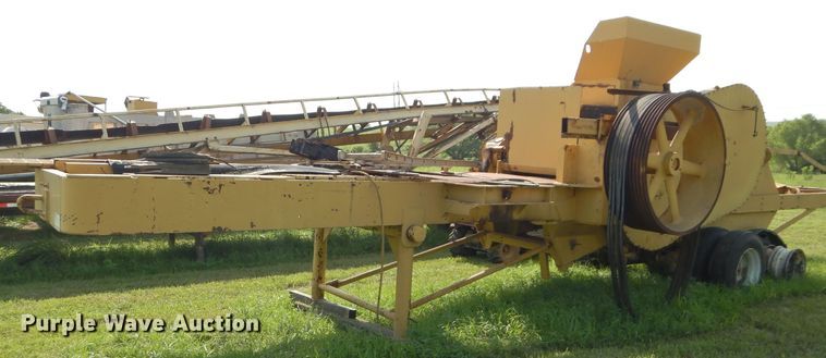 1957 Pioneer T54  crusher - DM4328