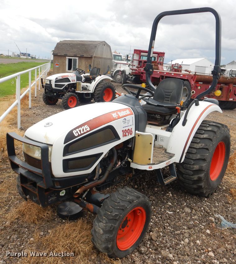 Bobcat CT225  MFWD tractor - DM6292