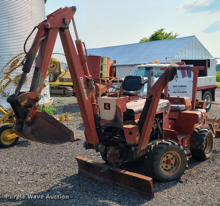 Ditch Witch R40  trencher - IC9861