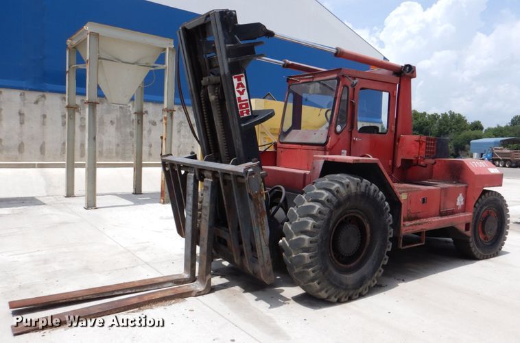 Taylor 250 Big Red  forklift - DL0524