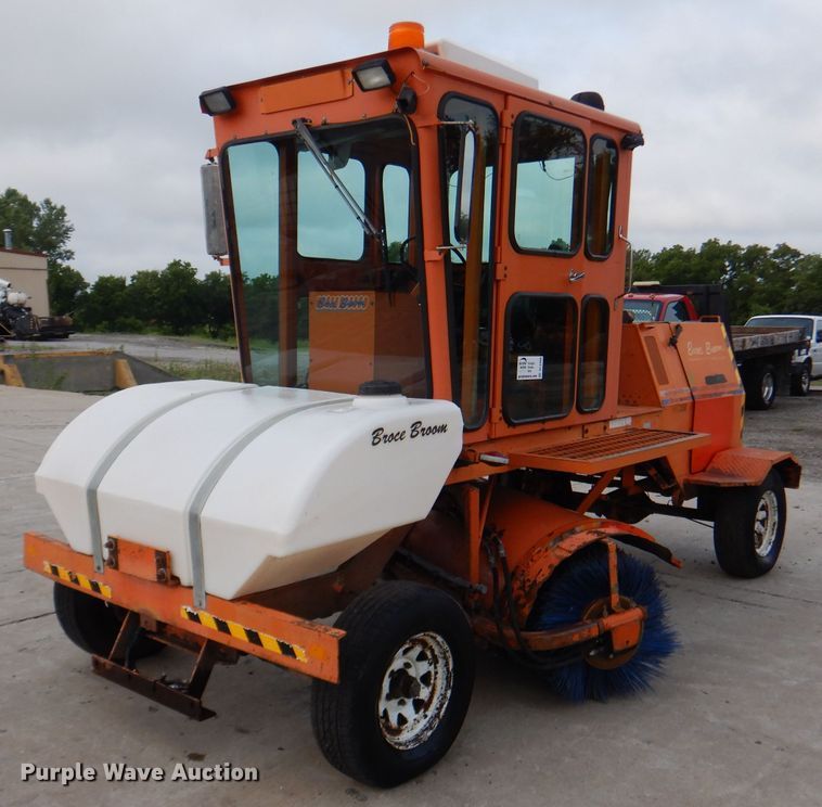 1998 Broce RC350  broom - DL3408