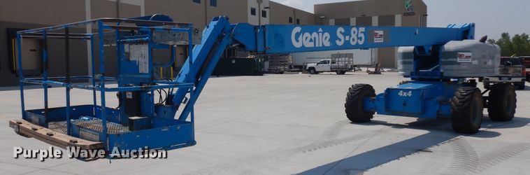 2008 Genie S85  boom lift - KU9399