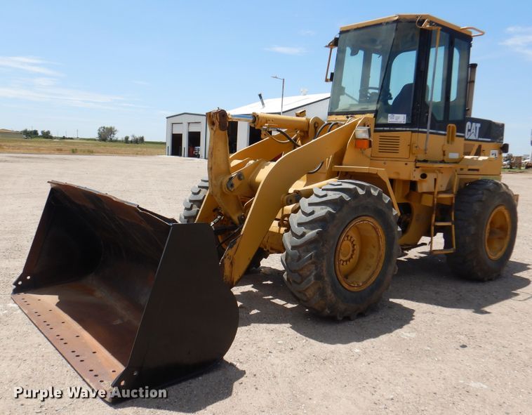 1995 Caterpillar 924F  wheel loader - DK8071