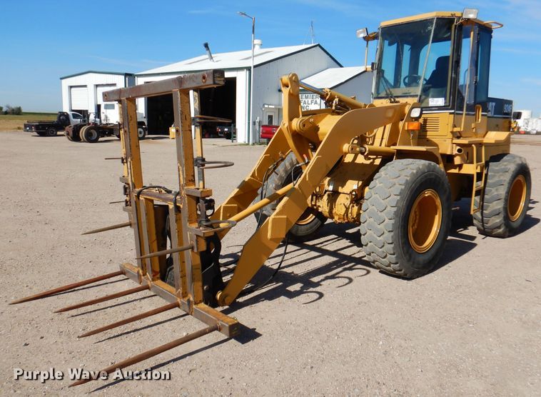 1998 Caterpillar 924F  wheel loader - DK8088