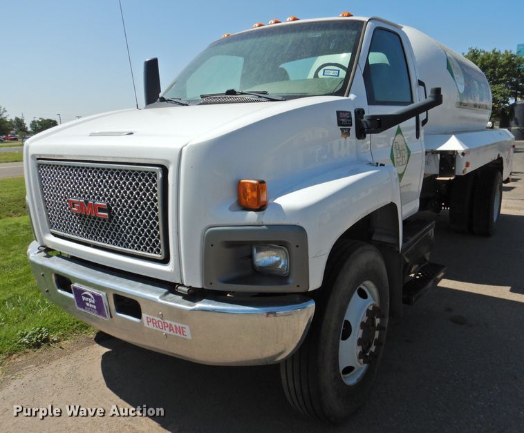 2008 GMC C7500  propane truck - DK2378