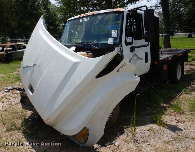 2012 International TerraStar  flatbed truck - DM6342