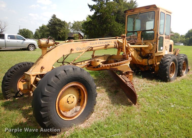 Allis-Chalmers M100 Series B  rigid frame motor grader - DL0531