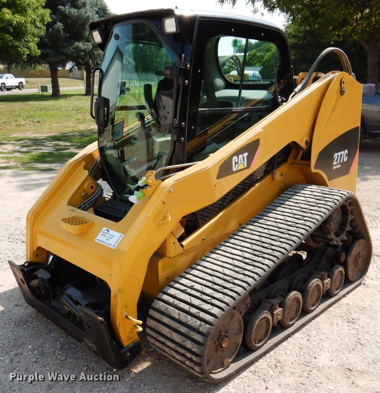 2010 Caterpillar 277C  tracked skid steer loader - DL5738