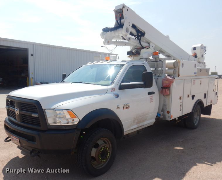 2012 Dodge Ram 5500 HD  bucket truck - DM5264