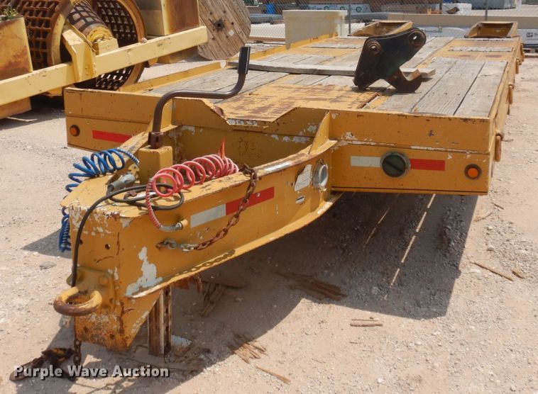 1999 Big Tex  equipment trailer - ED9805