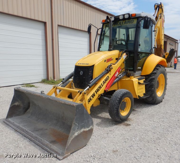 2013 New Holland B95C  backhoe - KW9834