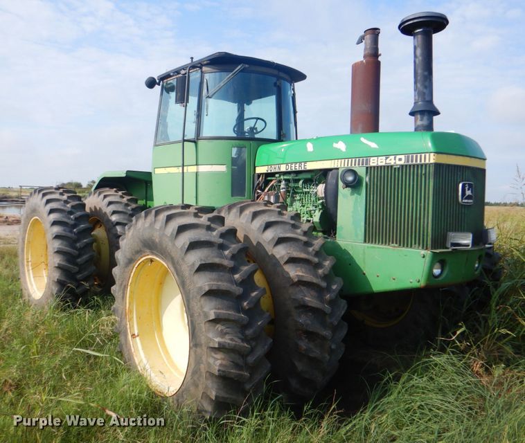 1981 John Deere 8640  4WD tractor - DM3954