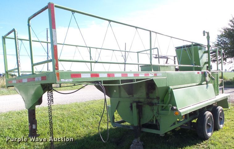 1998 Bowie 1100  hydro seeder - HF9936