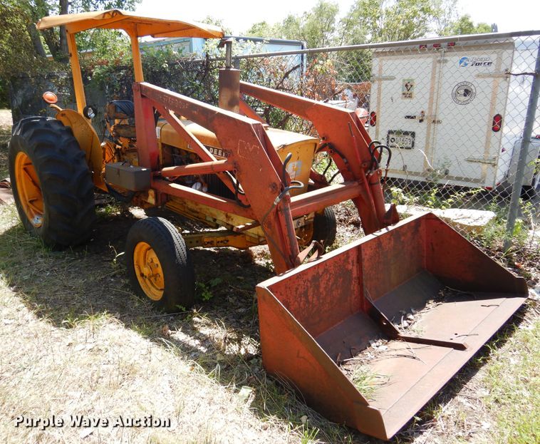 John Deere 401-B  tractor - DM5033