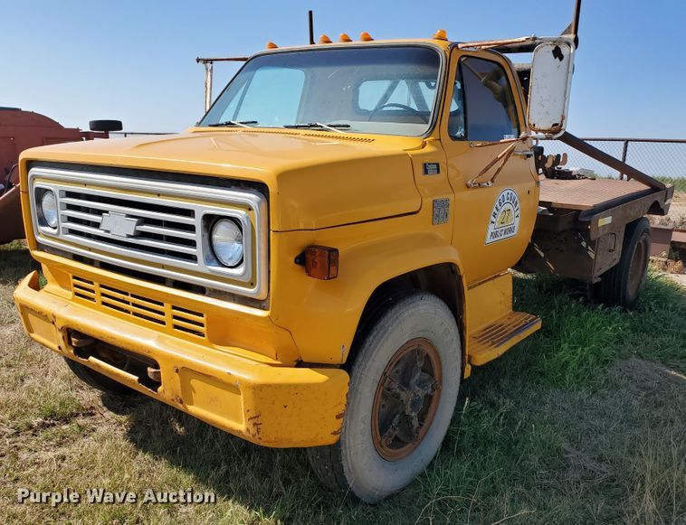 1976 Chevrolet C50  winch truck - KK9374