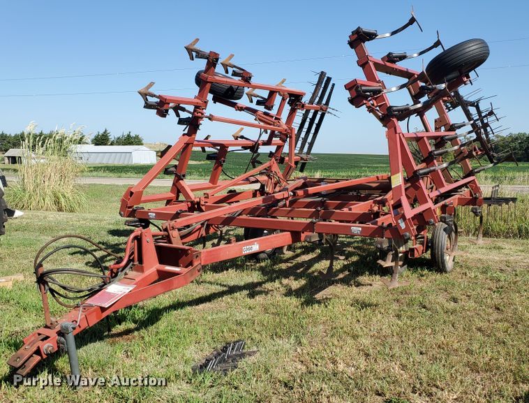 1995 Case IH 4800  field cultivator - KK9344