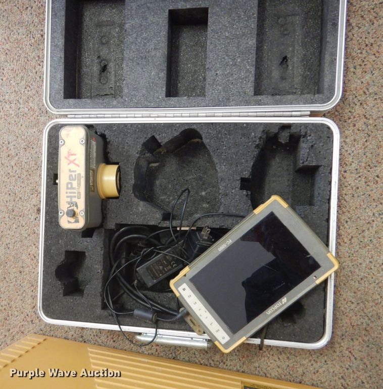 TopCon global positioning system - KO9708