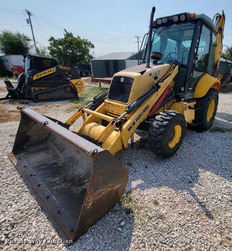 2006 New Holland B95  backhoe - KD9506