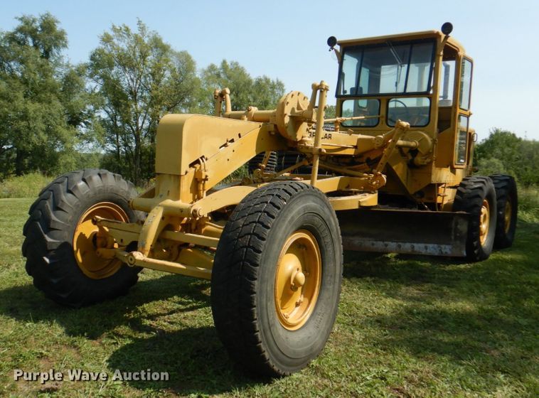 1963 Caterpillar 12E  rigid frame motor grader - KX9406