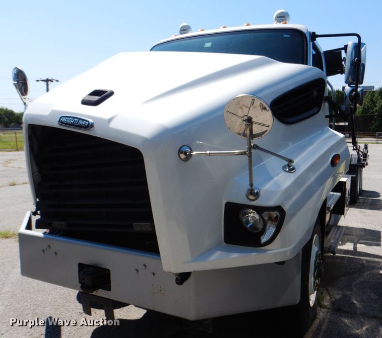 2018 Freightliner 114SD  roll-off container truck - KV9465
