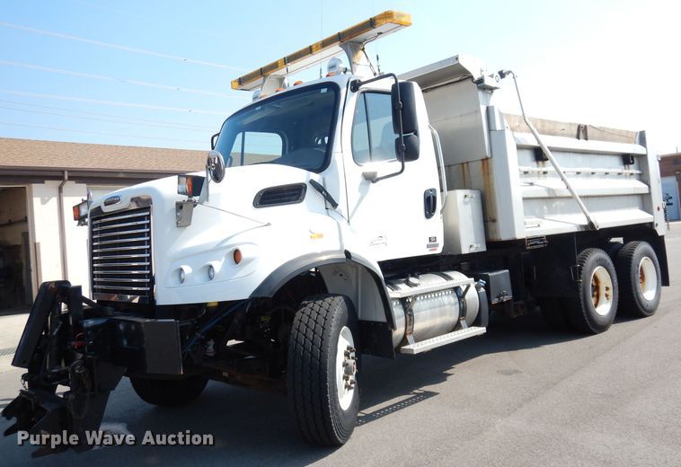 2012 Freightliner Business Class M2  dump truck - DG0904