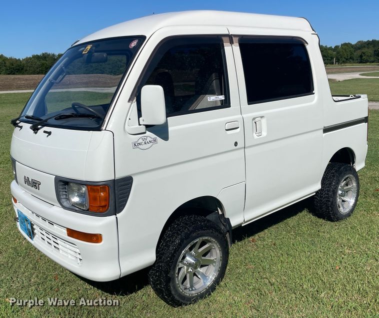 1994 Daihatsu HiJet  Crew Cab mini truck - JQ9632