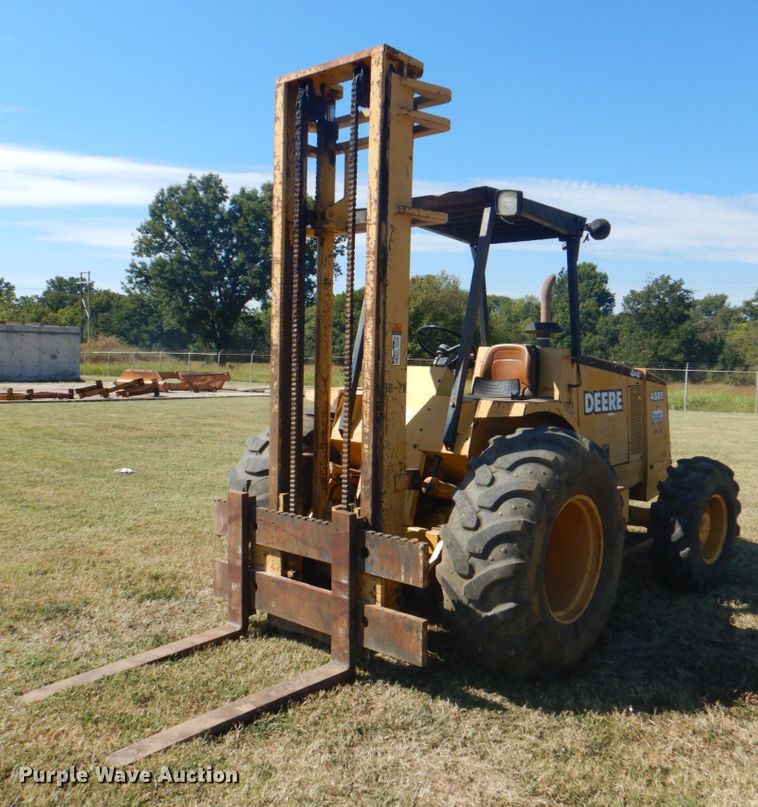 1998 John Deere 488E  forklift - DG1766