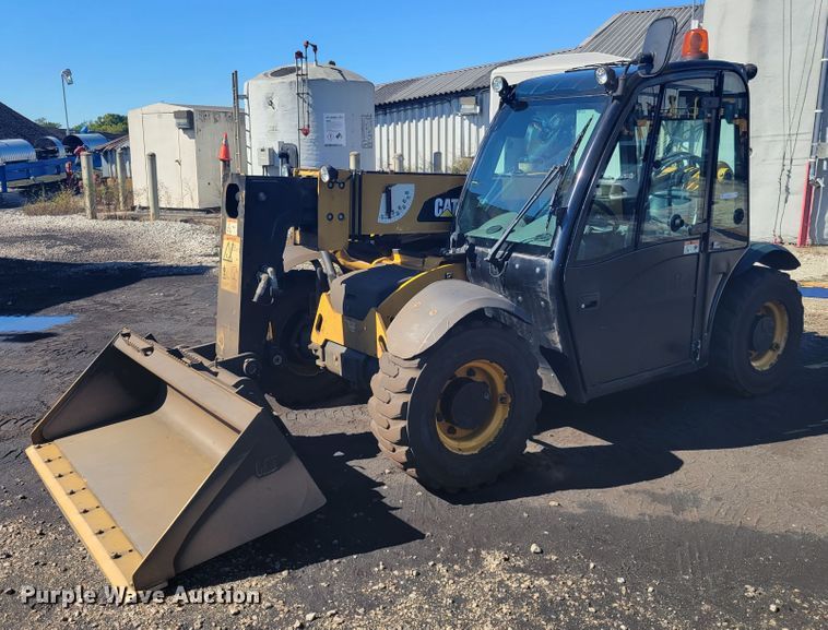 2015 Caterpillar TH255C  telehandler - JG9126