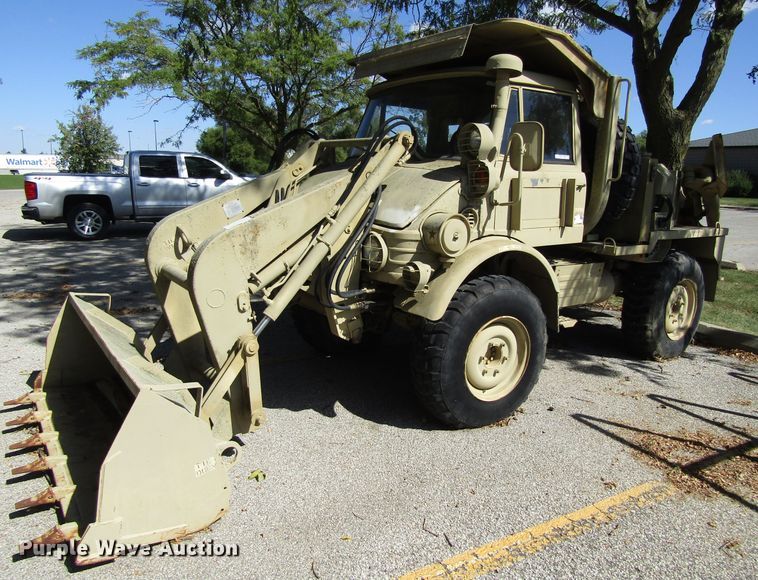 2005 Freightliner Unimog  wheeled emplacement excavator - EV9307