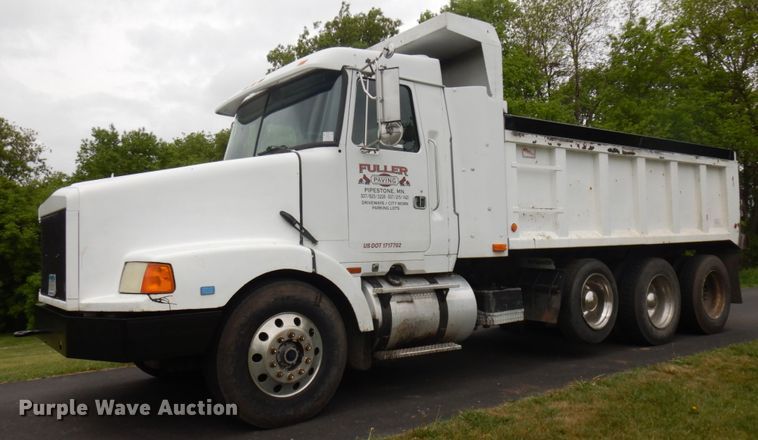 1994 White GMC WIA  dump truck - IT9426