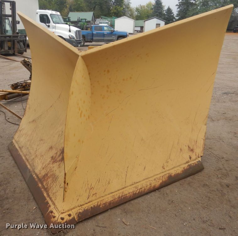 Falls V90 snow plow - KO9713