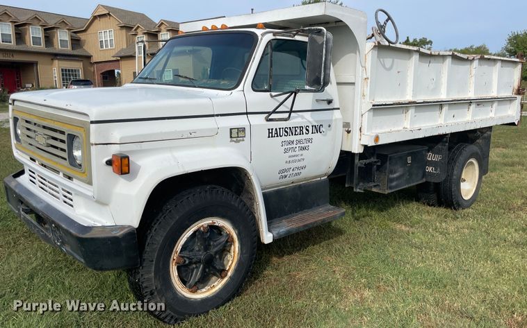 1980 Chevrolet C70  dump truck - JQ9510